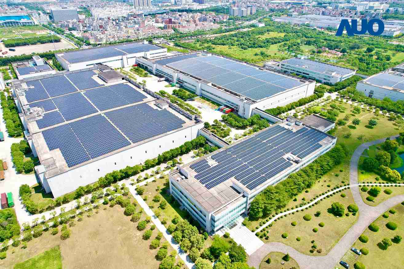 CG电子厦门推动智能制造同时，，，，透过绿电创能纵深推进绿色转型，，厂区全屋顶铺设太阳能光伏板，，每年太阳能发电 2,600多万度